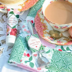Garden Party - Pretty-Up For Tea Gift Set