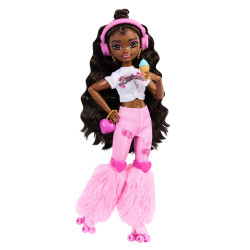 Barbie Dream Besties Brooklyn Rollerskating Doll